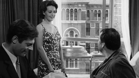 La notte: The clinic