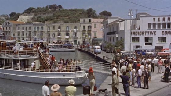 Diciottenni al sole: Il porto