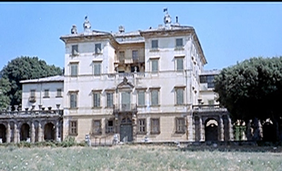 Amore all'italiana: la villa residenziale